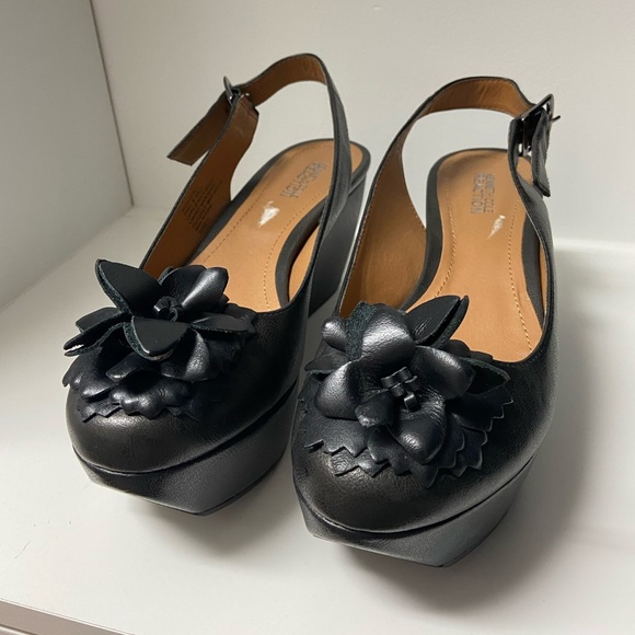 Wedge Sandals - Picture 4 of 7